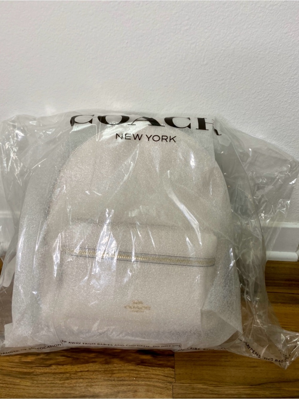 NWT COACH Pebbled Leather Cowhide White Ivory Cream Charlie - Picture 2 of 5